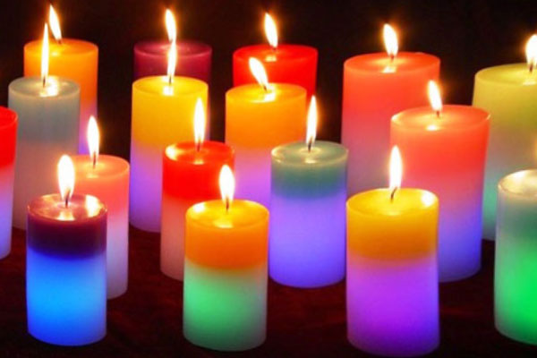 разноцветные свечи для гадания