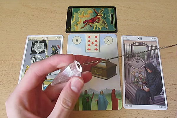 биолокационный маятник и карты