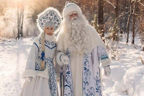 Дед Мороз и Снегурочка