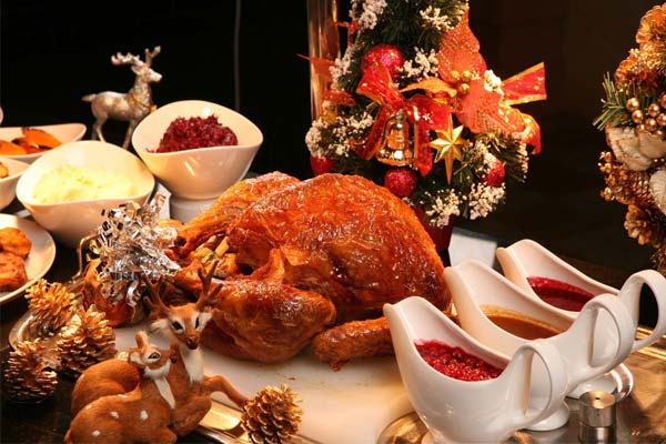 богатое угощение на Святки