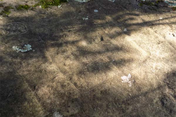 рисунки на земле Лесо-Кефарь