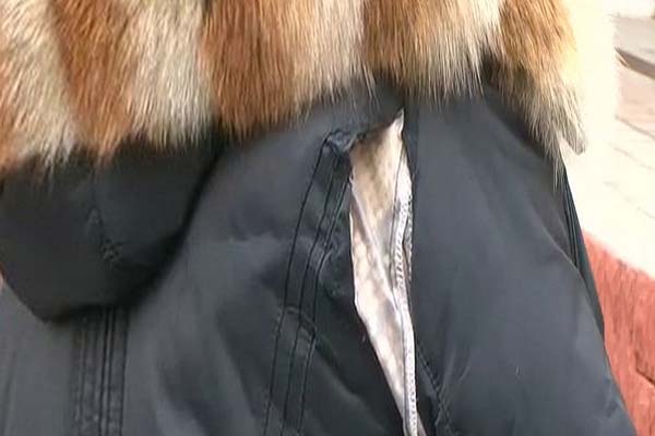 порванное пальто