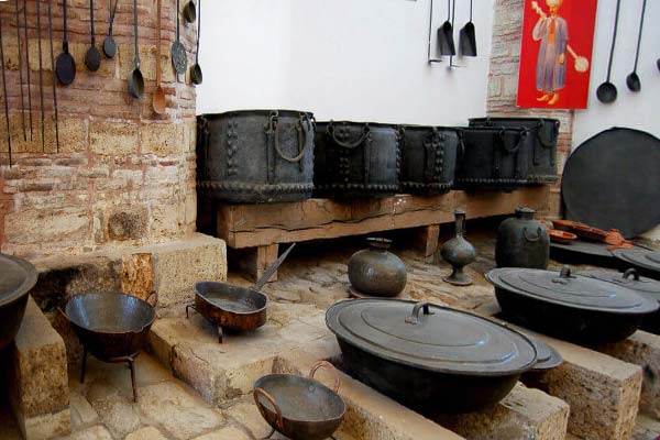 Дворцовая кухня