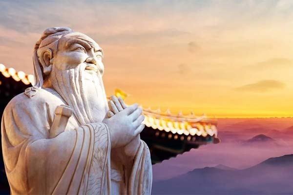 учитель Конфуций