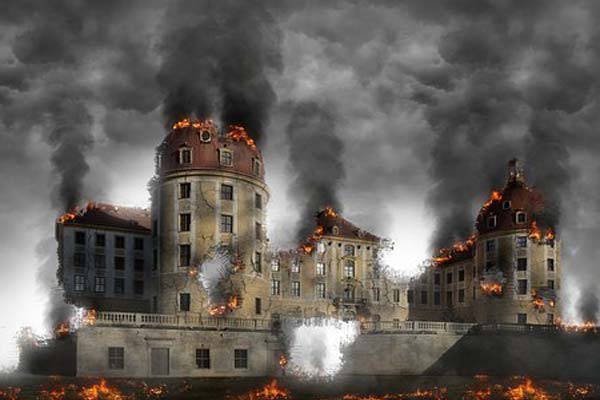 Горящая школа