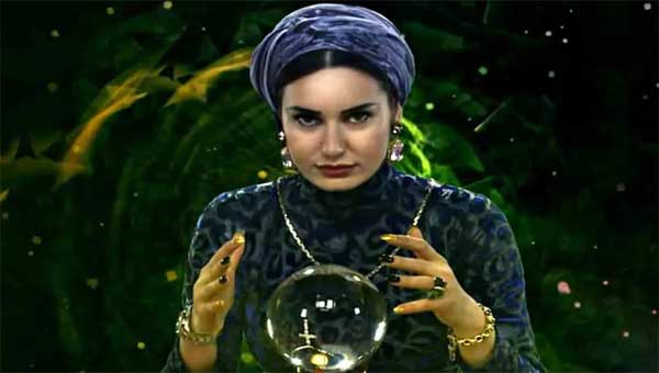 гадалка с шаром