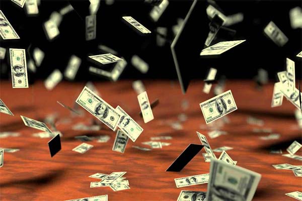 Деньги доллары падают с неба