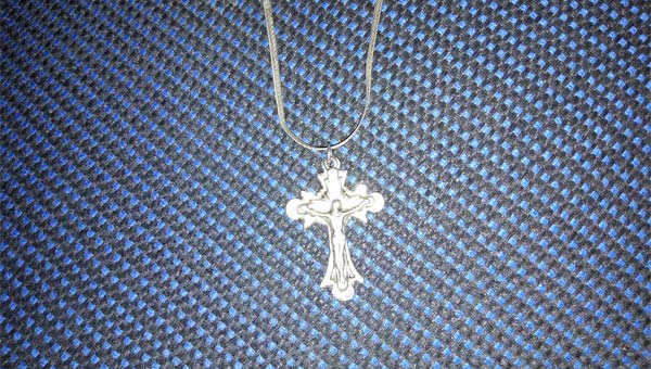 крестик на цепочке