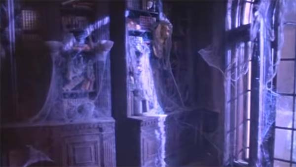 пыльный вход в подвал