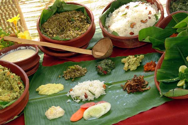 чашки с едой, аюрведа