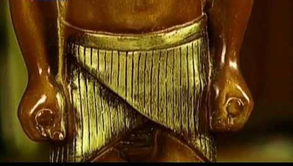 статуя египтянина