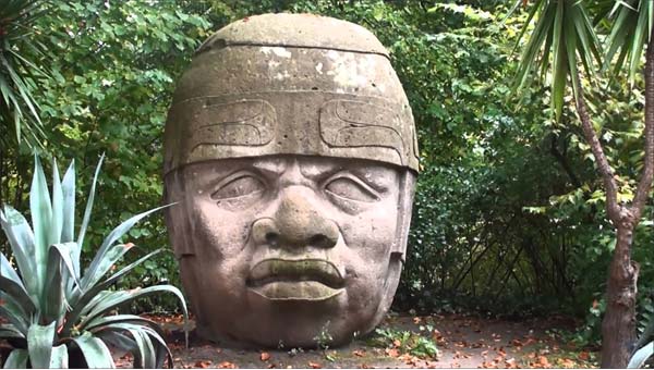 Каменная голова