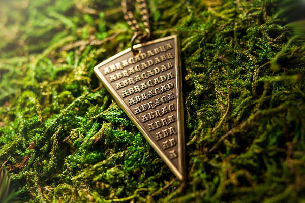 амулет со словом абракадабра