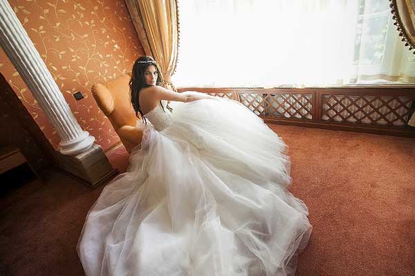 невеста в белом платье