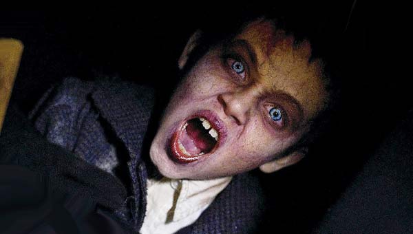 демон вселился в молодого человека