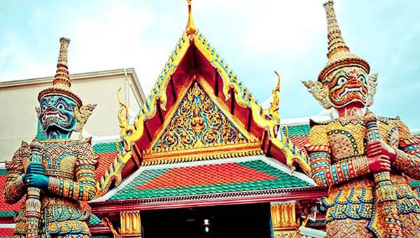 резные фигуры в Таиланде