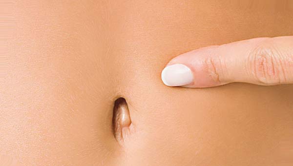 палец и пупок