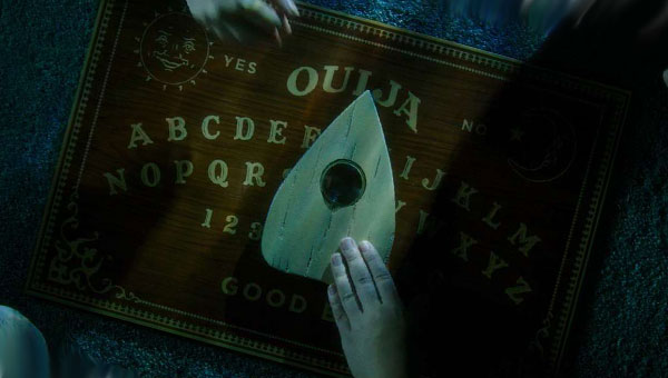 гадание на Уиджи - спиритический сеанс