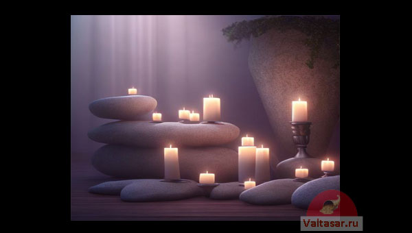 свечи на камнях